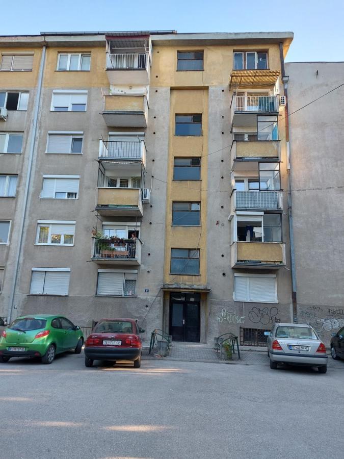 Wild Innu Apartment Skopje Eksteriør bilde